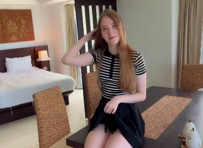 Chàng trai phượt thủ gạ tình cô lễ tân